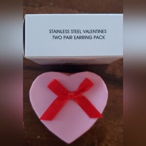 NIB - Avon - Stainless Steel, Valentines, 2 pair of post earrings.